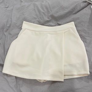 Forever 21 cream skort